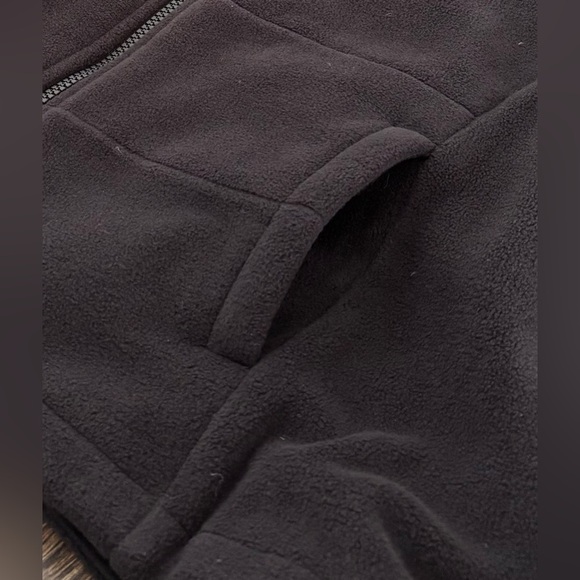 Lands’ End Fleece Vest Women’s Medium Black Full Zip Pockets Casual Athleisure - Picture 6 of 8